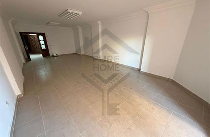 Apartment - 3 Bedrooms - 2 Bathrooms for rent in Smouha Square - Smouha - Hay Sharq - Alexandria