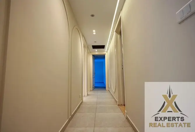 112706009 - Property Image 3