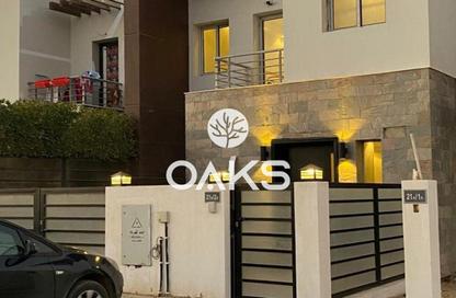 Villa - 4 - 4 for sale in Centerville - Hyde Park - New Cairo City - Cairo Villa - 4 - 4 for sale in Centerville - Hyde Park - New Cairo City - Cairo