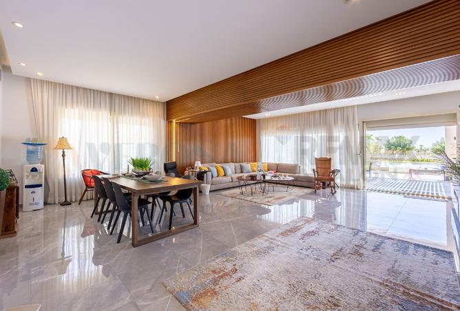 102057802 - Property Image 2