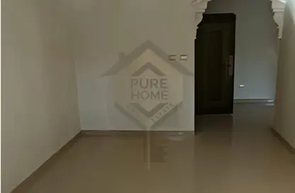 Apartment - 2 Bedrooms - 1 Bathroom for sale in Abo Egela St. - Laurent - Hay Sharq - Alexandria