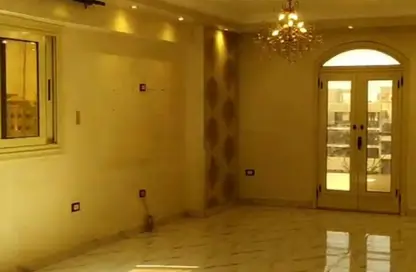 Apartment - 3 Bedrooms - 2 Bathrooms for rent in Mohamed Metwally Al Shaarawy St. - 10th Zone - Nasr City - Cairo