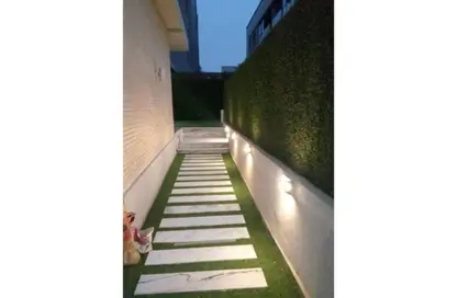 شقة - 2 غرف نوم - 1 حمام للبيع في جاليريا  مون فالى - المستثمرين الجنوبية - مدينة القاهرة الجديدة - القاهرة