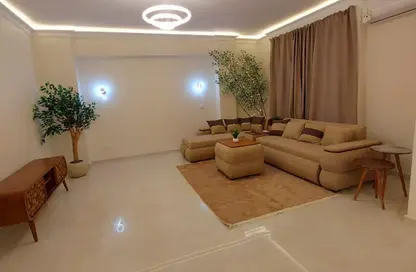 شقة - 3 غرف نوم - 2 حمامات للايجار في زيزينيا للإسكان العائلي - كمبوندات التجمع الخامس - التجمع الخامس - مدينة القاهرة الجديدة - القاهرة