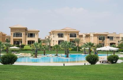 Apartment - 2 Bedrooms - 2 Bathrooms for sale in Stone Residence - 5th Settlement Compounds - The 5th Settlement - New Cairo City - Cairo