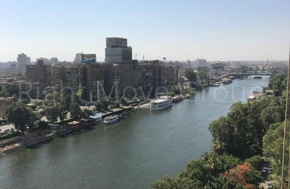 Apartment - 3 Bedrooms - 3 Bathrooms for sale in Al Saleh Ayoub St. - Zamalek - Cairo
