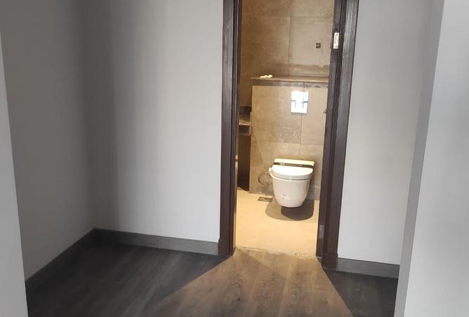 100370519 - Property Image 3