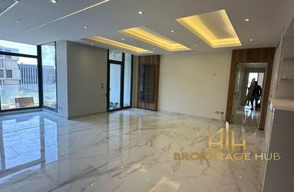 Apartment - 3 Bedrooms - 3 Bathrooms for sale in Eastown - 5th Settlement Compounds - The 5th Settlement - New Cairo City - Cairo