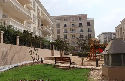 Apartment - 3 Bedrooms - 2 Bathrooms for sale in Hyde Park - New Cairo City - Cairo