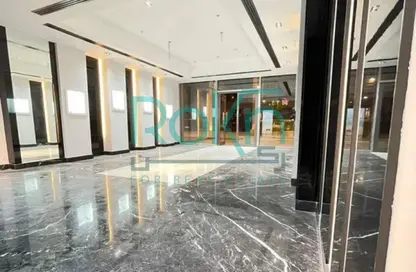 Retail - Studio - 3 Bathrooms for sale in Al Mehwar Al Markazi - 1st District - 6 October City - Giza