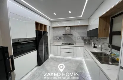 شقة - 3 غرف نوم - 3 حمامات للايجار في ويستاون - كمبوندات الشيخ زايد - الشيخ زايد - الجيزة