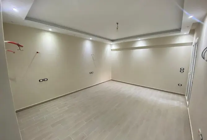 99401397 - Property Image 2
