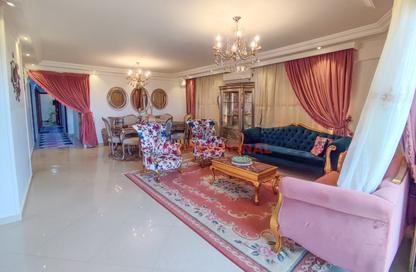 Apartment - 3 Bedrooms - 2 Bathrooms for rent in Abo Qir St. - Sporting - Hay Sharq - Alexandria Apartment - 3 Bedrooms - 2 Bathrooms for rent in Abo Qir St. - Sporting - Hay Sharq - Alexandria