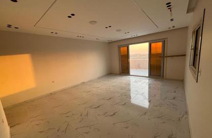 Apartment - 3 Bedrooms - 2 Bathrooms for sale in Al Hadaba Al Olya - Mokattam - Cairo