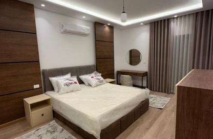 Apartment - 3 Bedrooms - 3 Bathrooms for rent in Moon Residences - Fifth Square - The 5th Settlement - New Cairo City - Cairo