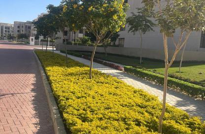 Apartment - 3 Bedrooms - 2 Bathrooms for sale in Moon Residences - Fifth Square - The 5th Settlement - New Cairo City - Cairo