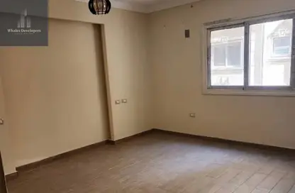 Apartment - 3 Bedrooms - 2 Bathrooms for sale in Moon Gardens - Cairo - Ismailia Desert Road - Cairo