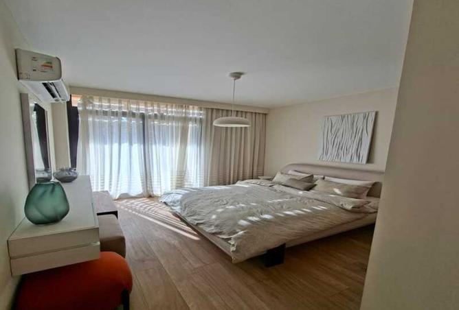 8401250 - Property Image 2