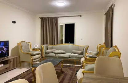 شقة - 3 غرف نوم - 2 حمامات للايجار في حى القرنفل - التجمع الخامس - مدينة القاهرة الجديدة - القاهرة