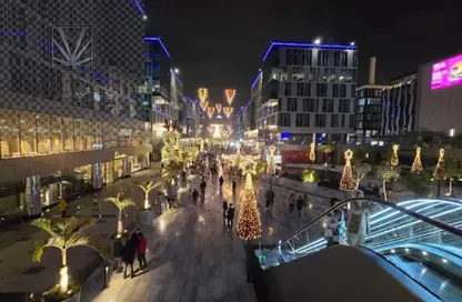 مساحات مكتبية - 3 غرف نوم - 2 حمامات للبيع في بارك ستريت - محور 26 يوليو - الشيخ زايد - الجيزة