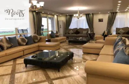 Villa - 7+ Bedrooms - 7+ Bathrooms for sale in La Vista 6 - La Vista - Al Ain Al Sokhna - Suez