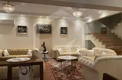 (بنتهاوس  (روف - 4 غرف نوم - 5 حمامات للبيع في جوار - الحي الثالث عشر - الشيخ زايد - الجيزة