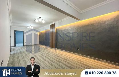 Office Space - 6 Bedrooms - 2 Bathrooms for sale in Miami - Hay Awal El Montazah - Alexandria
