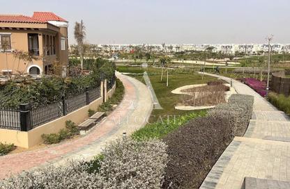 Villa - 4 - 4 for sale in Cluster 18 - Hyde Park - New Cairo City - Cairo