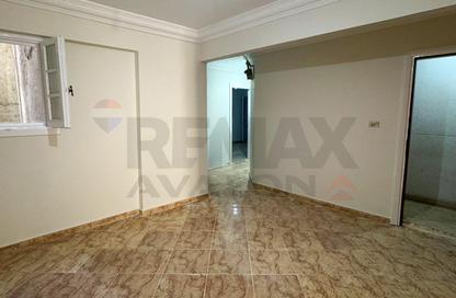 Apartment - 2 Bedrooms - 1 Bathroom for sale in Ismail Fahmy St. - Sidi Beshr - Hay Awal El Montazah - Alexandria