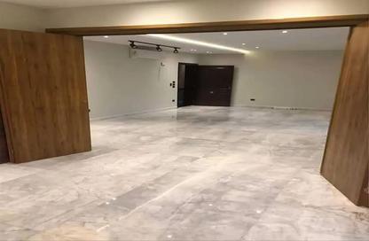 شقة - 3 غرف نوم - 2 حمامات للبيع في فيفث سكوير - التجمع الخامس - مدينة القاهرة الجديدة - القاهرة شقة - 3 غرف نوم - 2 حمامات للبيع في فيفث سكوير - التجمع الخامس - مدينة القاهرة الجديدة - القاهرة