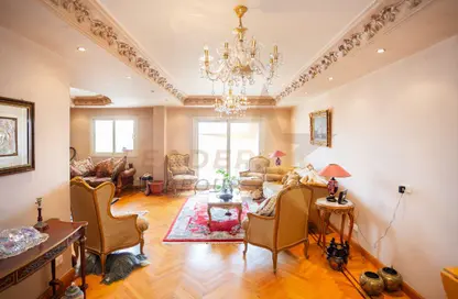 شقة - 3 غرف نوم - 2 حمامات للبيع في شارع البرت الاول - سموحة - حي شرق - الاسكندرية