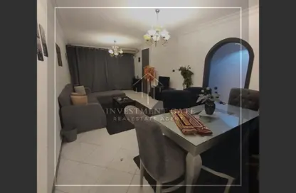 Apartment - 3 Bedrooms - 1 Bathroom for rent in Samir Abdel Raouf St. - 8th Zone - Nasr City - Cairo