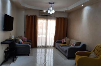 Apartment - 3 Bedrooms - 2 Bathrooms for sale in 8th District - Sheikh Zayed City - Giza
