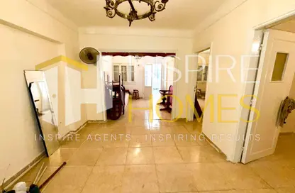 Apartment - 2 Bedrooms - 1 Bathroom for sale in Sidi Beshr - Hay Awal El Montazah - Alexandria
