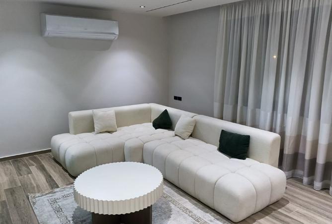 104595464 - Property Image 2