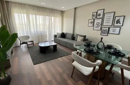 Apartment - 2 Bedrooms - 2 Bathrooms for sale in Lake View Residence - 5th Settlement Compounds - The 5th Settlement - New Cairo City - Cairo