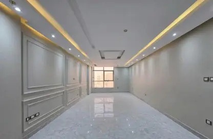 Office Space - 3 Bedrooms - 1 Bathroom for rent in Rayhanah Plaza - Zahraa El Maadi - Hay El Maadi - Cairo