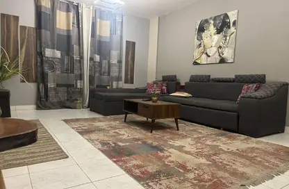 Apartment - 2 Bedrooms - 1 Bathroom for rent in Al Rehab - New Cairo City - Cairo