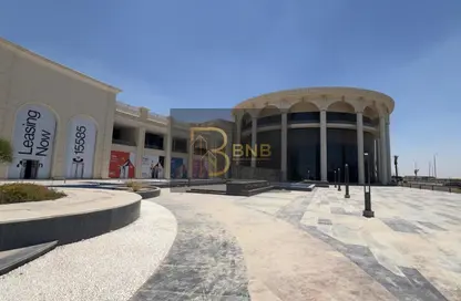 محل تجاري - استوديو - 1 حمام للايجار في شارع التسعين الجنوبي - التجمع الخامس - مدينة القاهرة الجديدة - القاهرة