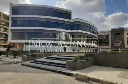 محل - استوديو - 2 حمامات للايجار في حى القرنفل - التجمع الخامس - مدينة القاهرة الجديدة - القاهرة