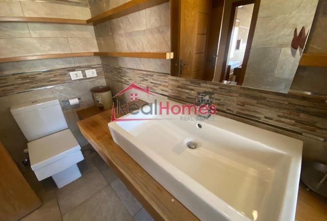 101208302 - Property Image 2