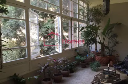 شقة - 4 غرف نوم - 3 حمامات للايجار في شارع محمد انيس - الزمالك - القاهرة