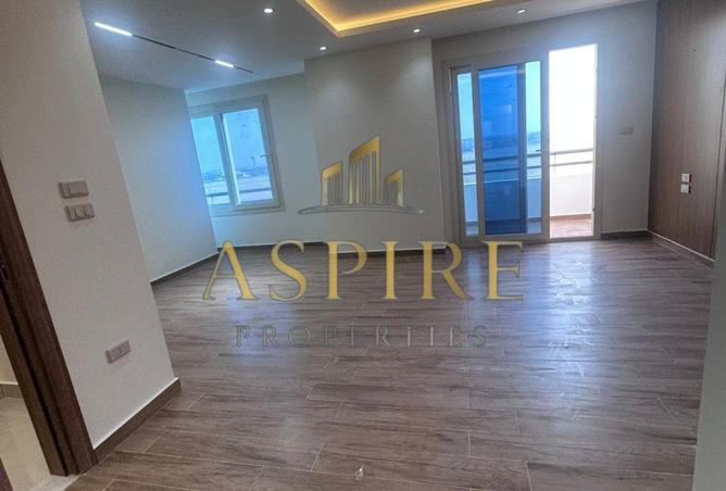 69305482 - صورة العقار 3