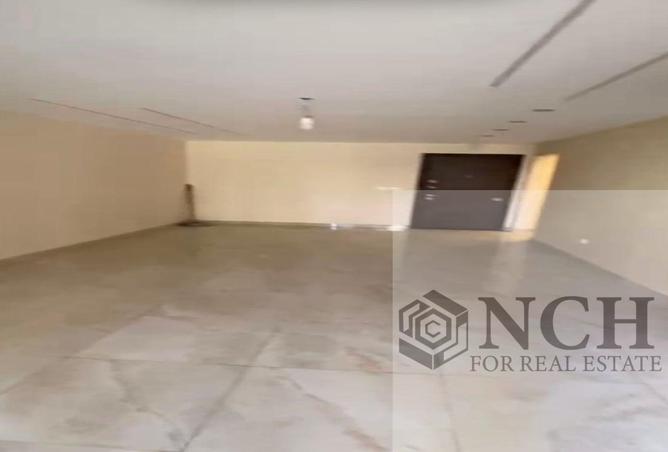 72715156 - Property Image 2