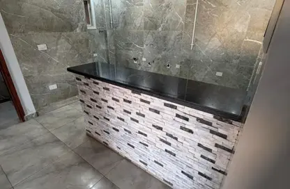 Apartment - 2 Bedrooms - 2 Bathrooms for sale in Tijan - Zahraa El Maadi - Hay El Maadi - Cairo