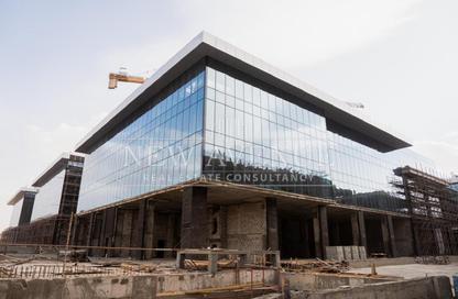 Office Space - Studio - 2 Bathrooms for sale in Golden Gate - South Teseen St. - The 5th Settlement - New Cairo City - Cairo Office Space - Studio - 2 Bathrooms for sale in Golden Gate - South Teseen St. - The 5th Settlement - New Cairo City - Cairo