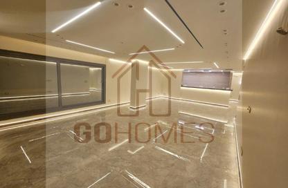 Apartment - 3 Bedrooms - 3 Bathrooms for sale in 10th Sector - Zahraa El Maadi - Hay El Maadi - Cairo