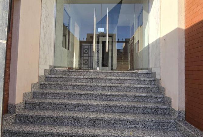 8713198 - Property Image 3