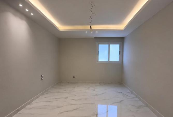 98833639 - Property Main Image