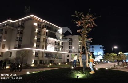 Apartment - 2 Bedrooms - 2 Bathrooms for sale in Mountain View iCity - 5th Settlement Compounds - The 5th Settlement - New Cairo City - Cairo
